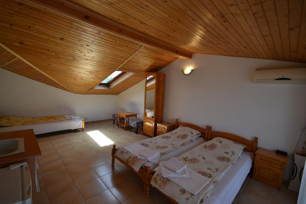 Guest House Olimpia ソゾポル エクステリア 写真